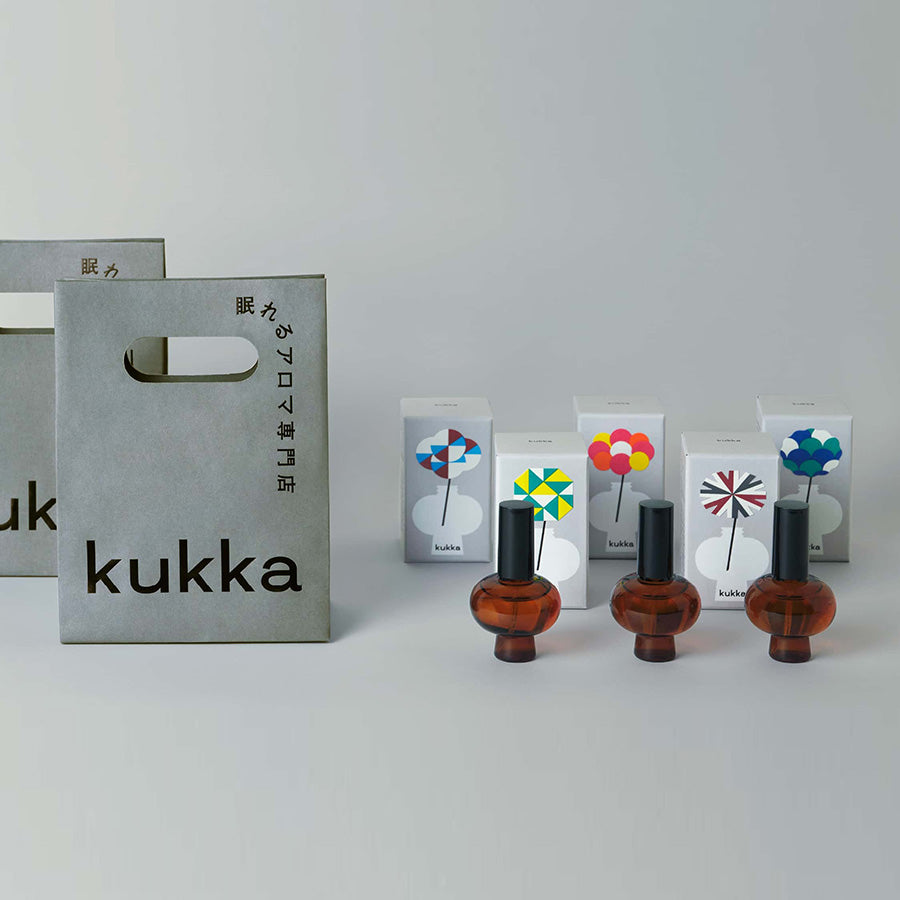 kukka 眠れるアロマ ピローミスト 約25ml (2種) エッセンシャルオイルミスト [送料無料]/ totonowa
